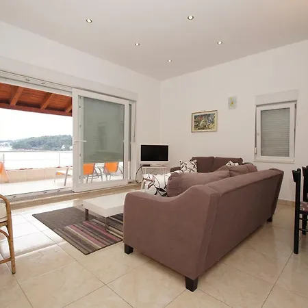 Residence Maja Апартаменты *